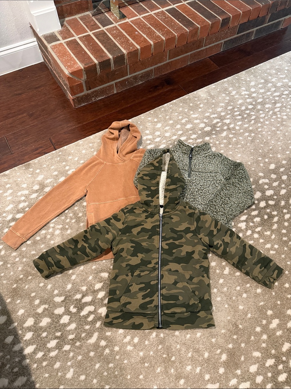 Bundle (3) Boys Sweaters. Size 6/7